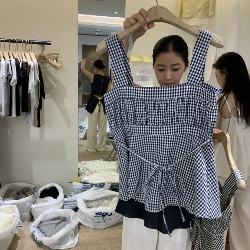 W AND J韓國東大門直郵女裝新款人氣時尚吊帶背心格子無袖W AND J吊帶/背心