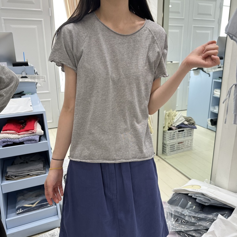 OURMOMENT韓國直郵女士新款26春夏推薦26夏季時尚職業T恤OURMOMENTT恤圖色3