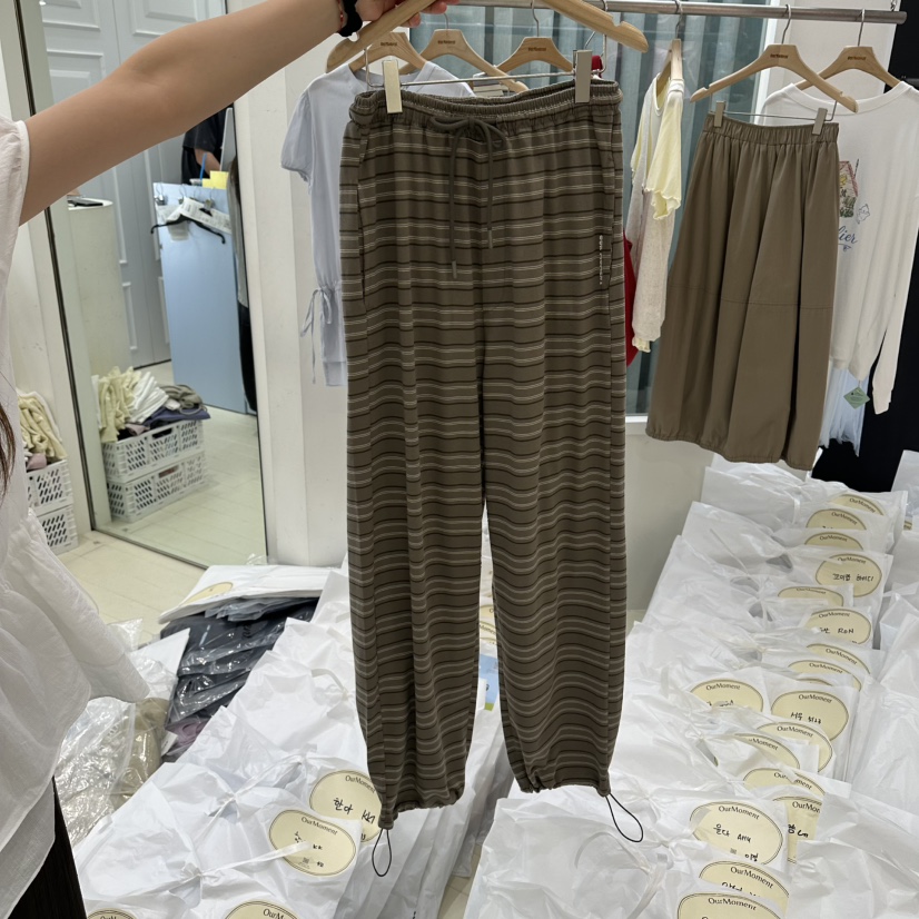 OURMOMENT韓國直郵女裝新款時尚26春夏推薦職業26夏季休閑褲OURMOMENT休閑褲圖色3