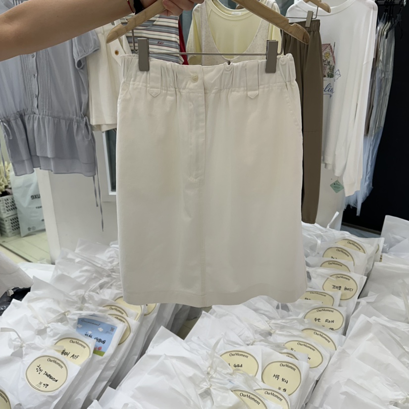 OURMOMENT韓國東大門直郵女裝新品職業推薦時尚半身裙中短裙OURMOMENT半身裙/中短裙圖色1