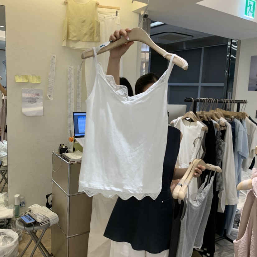 W AND J韓國直郵實拍女士新款推薦職業吊帶背心蕾絲無袖W AND J吊帶/背心圖色1