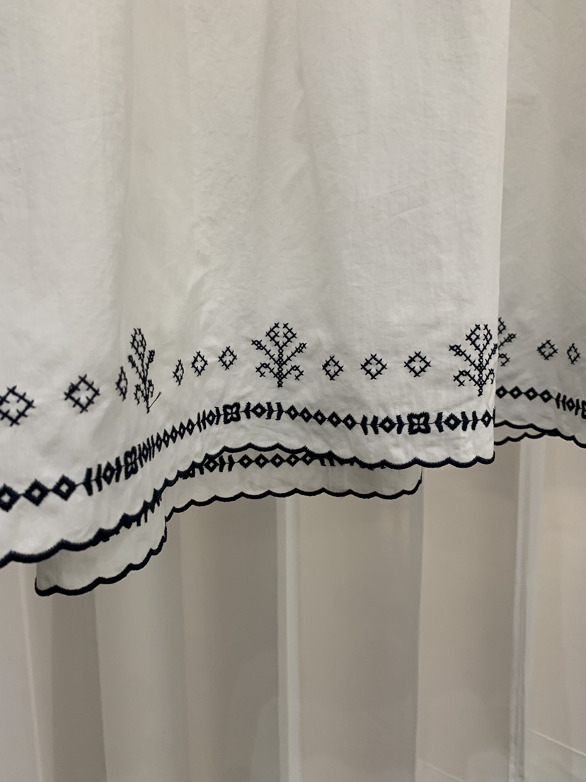 FABRIC韓國直郵女裝新品人氣時尚26春夏熱賣襯衫蕾絲衫刺繡FABRIC襯衫/蕾絲衫