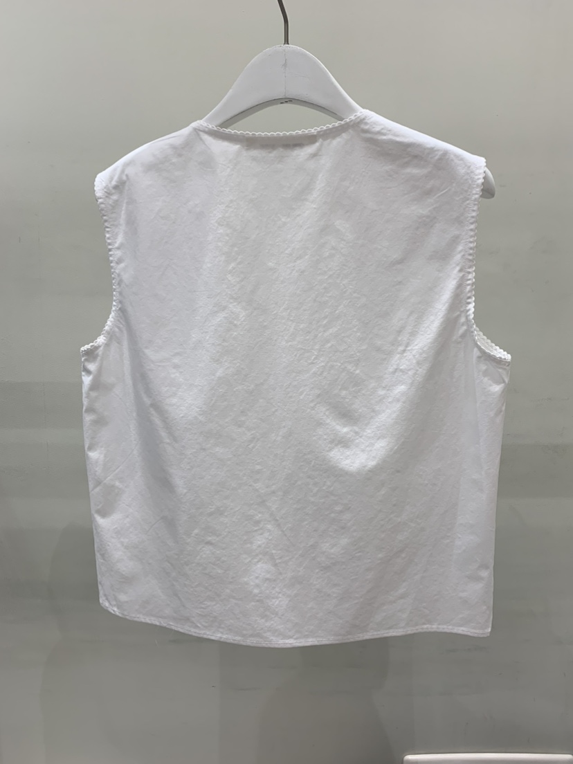 THE SIGNATURE東大門實拍韓國女裝新品26春夏襯衫蕾絲衫蕾絲紐扣THE SIGNATURE襯衫/蕾絲衫
