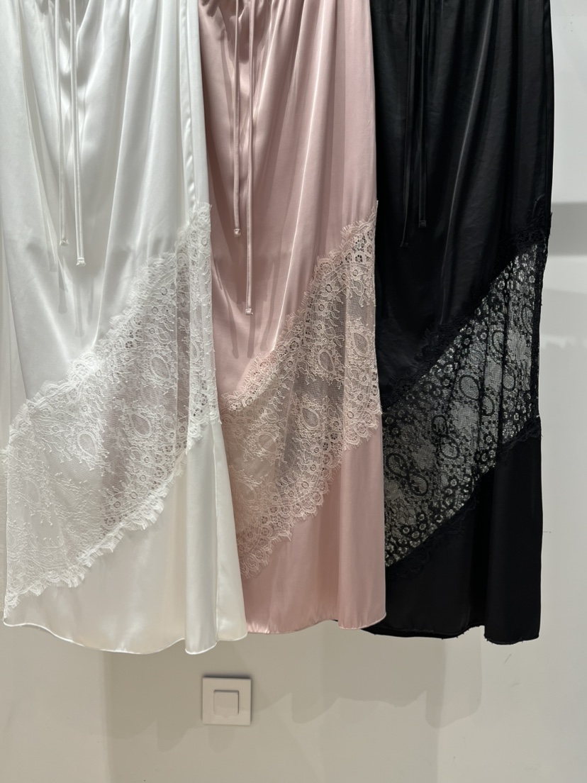 LOVE PULL韓國直郵女裝新品26夏季半身裙中短裙緞面長款LOVE PULL半身裙/中短裙