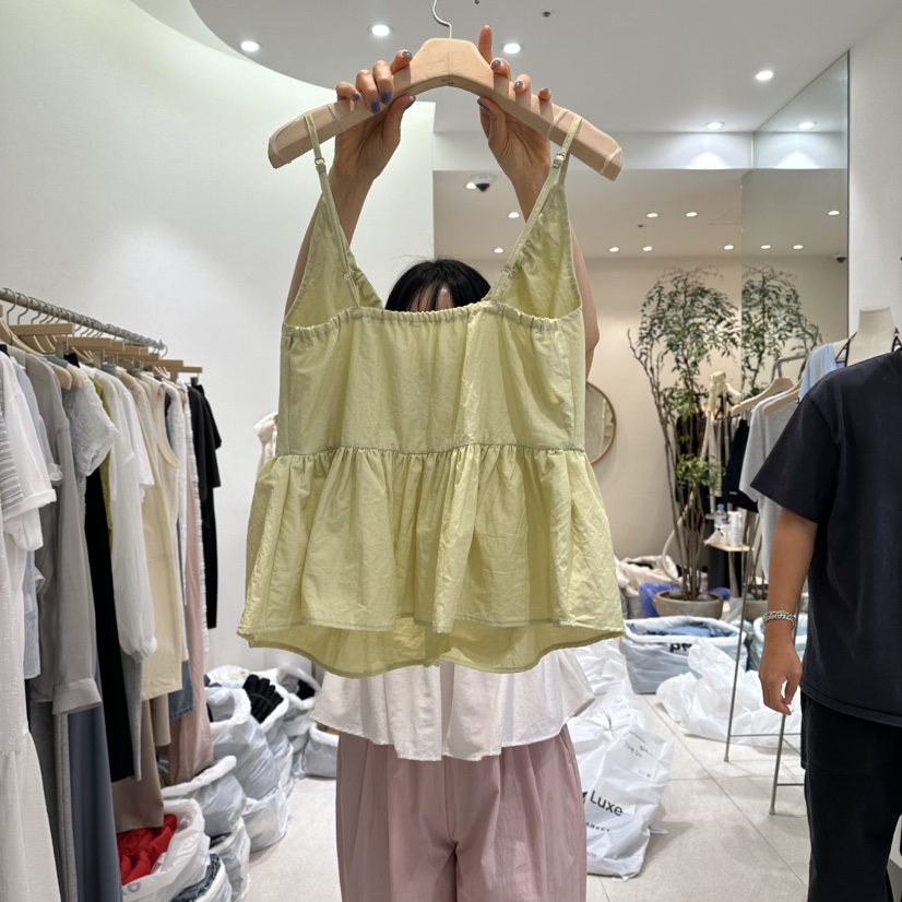 GRACIA韓國東大門直郵女裝新款時尚推薦熱賣吊帶背心褶皺GRACIA吊帶/背心