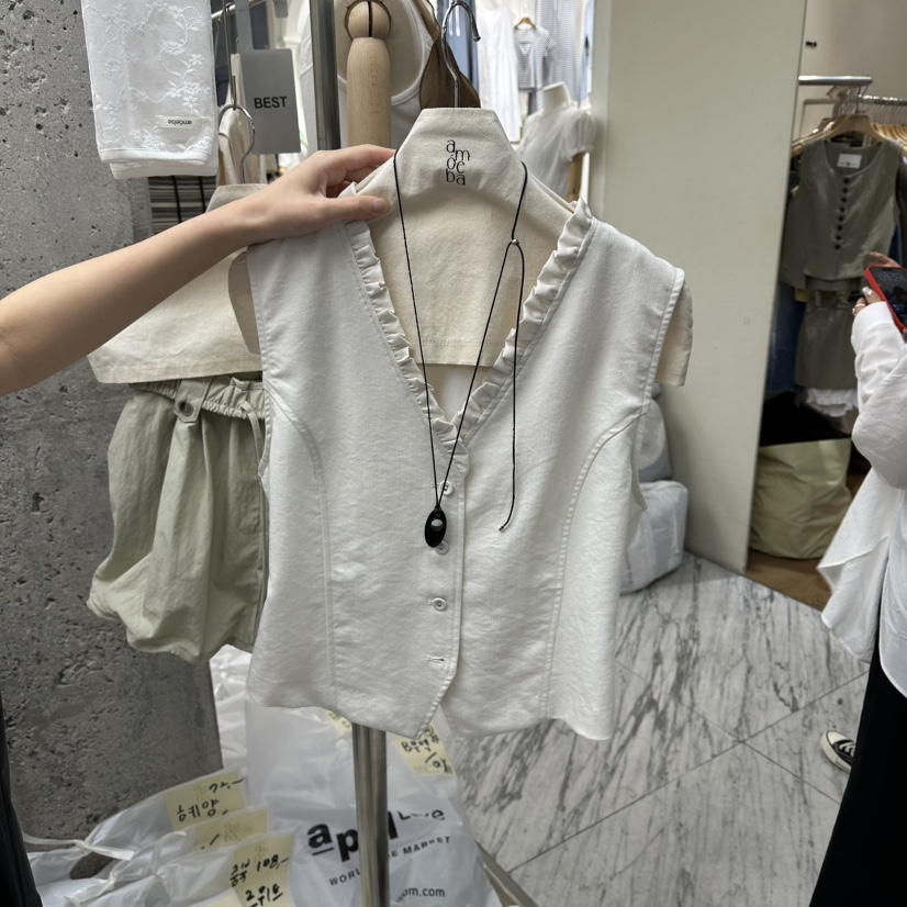 AMOEBA韓國東大門代購女裝新款人氣時尚推薦馬甲不含項鏈AMOEBA馬甲圖色1