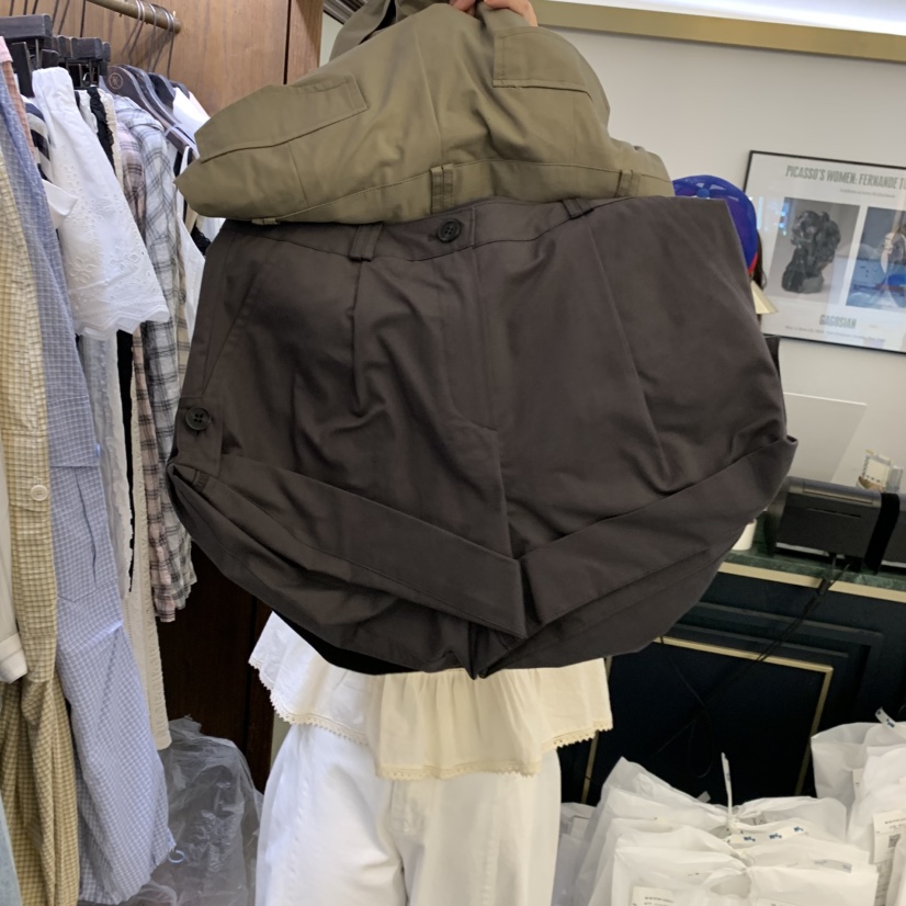 VIRKIN韓國東大門直郵女裝新品人氣熱賣26春夏休閑職業短褲VIRKIN短褲圖色3