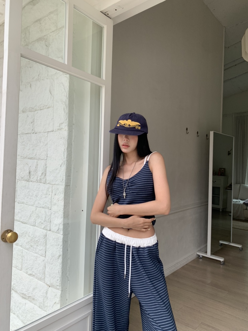 BADCALM東大門實拍韓國女裝新款時尚人氣職業熱賣吊帶背心BADCALM吊帶/背心