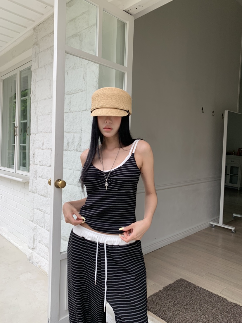 BADCALM東大門實拍韓國女裝新款時尚人氣職業熱賣吊帶背心BADCALM吊帶/背心