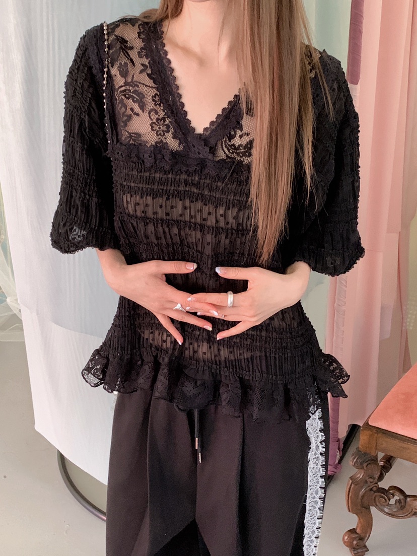 MAISONDEGLORY東大門實拍韓國女士新款推薦人氣襯衫蕾絲衫MAISON DE GLORY襯衫/蕾絲衫