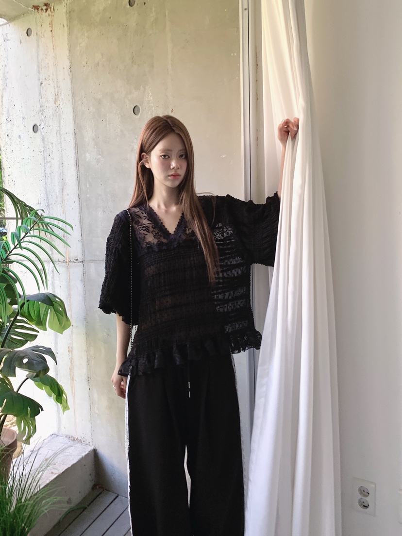 MAISONDEGLORY東大門實拍韓國女士新款推薦人氣襯衫蕾絲衫MAISON DE GLORY襯衫/蕾絲衫