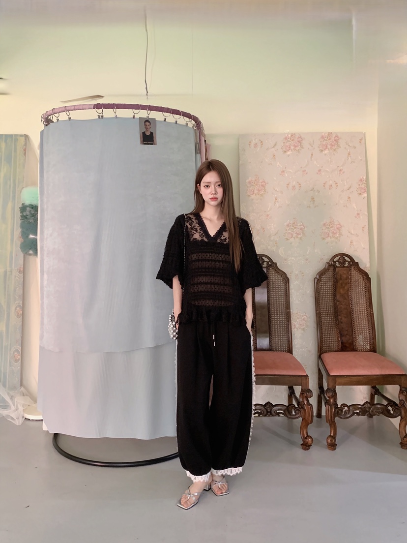 MAISONDEGLORY東大門實拍韓國女士新款推薦人氣襯衫蕾絲衫MAISON DE GLORY襯衫/蕾絲衫
