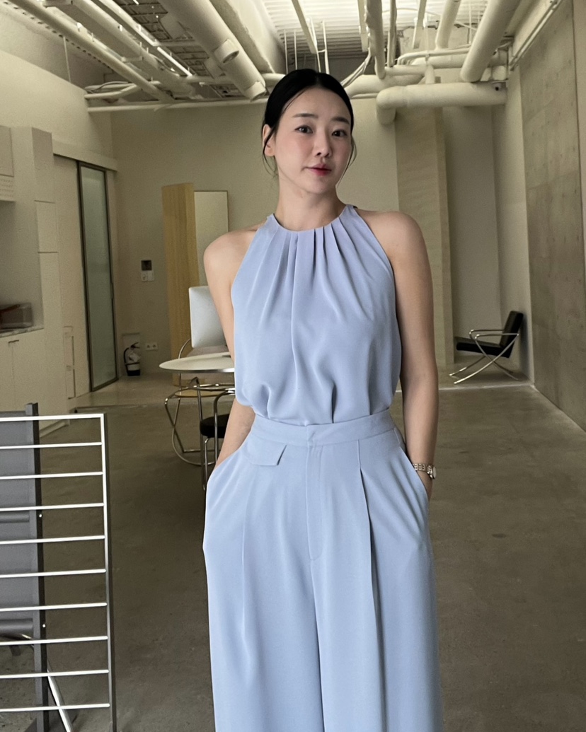 VERNI韓國東大門直郵女裝新款人氣時尚職業推薦熱賣套裝套裝VERNI套裝