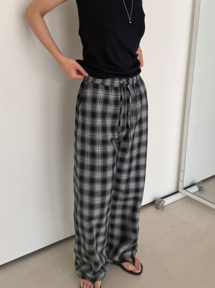 KOMOREBI東大門實拍韓國女士新品人氣休閑26春夏休閑褲格紋KOMOREBI休閑褲