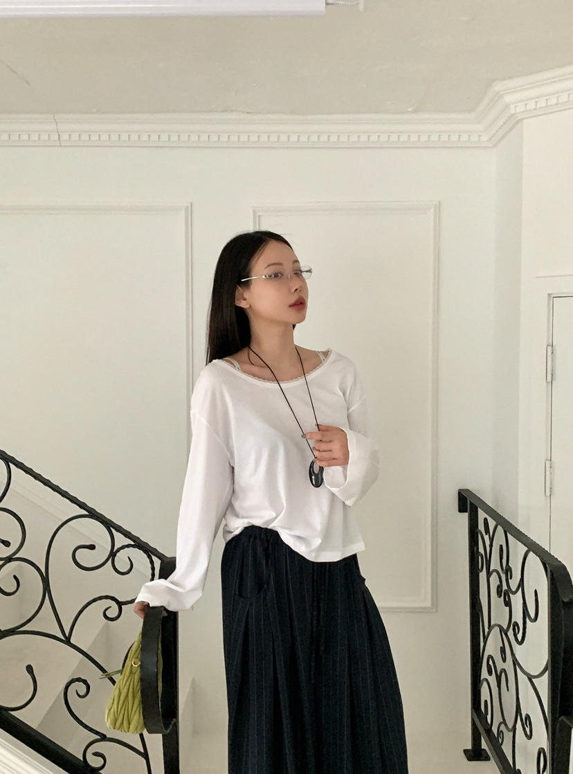 REVE CITE-L韓國直郵女士新品人氣時尚熱賣長袖T恤蕾絲REVE CITE-L長袖T恤