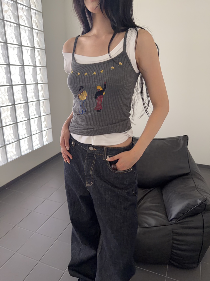 SUNDER MARKET韓國直郵女士新品休閑吊帶背心不含內搭刺繡SUNDER MARKET吊帶/背心圖色2