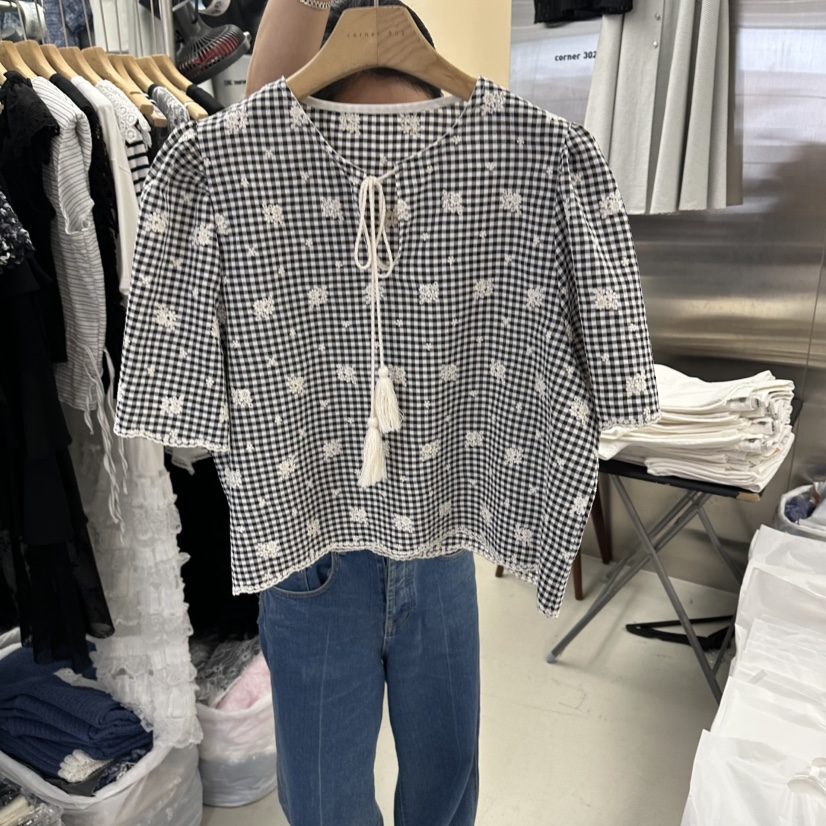 CORNER韓國直郵實拍女裝新款26夏季時尚推薦26春夏襯衫蕾絲衫CORNER.302襯衫/蕾絲衫圖色2