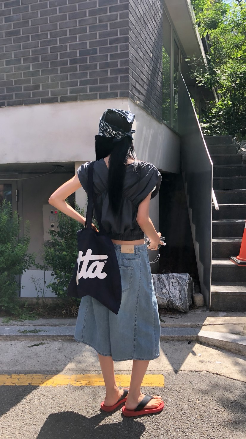 OVER RICH韓國東大門直郵女裝新款26春夏襯衫蕾絲衫褶皺OVER RICH襯衫/蕾絲衫