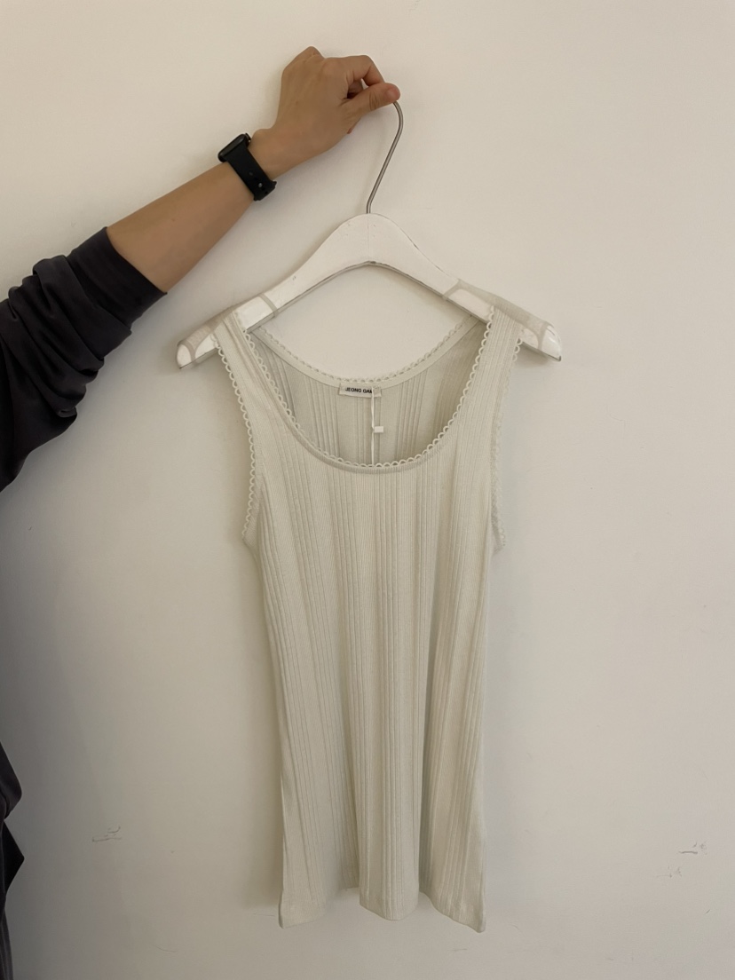 JEONG GAM STUDIOS韓國直郵實拍女裝新品推薦吊帶背心蕾絲無袖羅紋JEONG GAM STUDIOS吊帶/背心圖色2