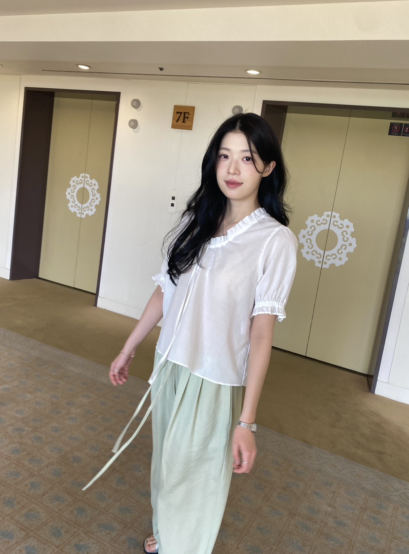 ERUME韓國東大門直郵女裝新款休閑職業推薦人氣襯衫蕾絲衫ERUME襯衫/蕾絲衫