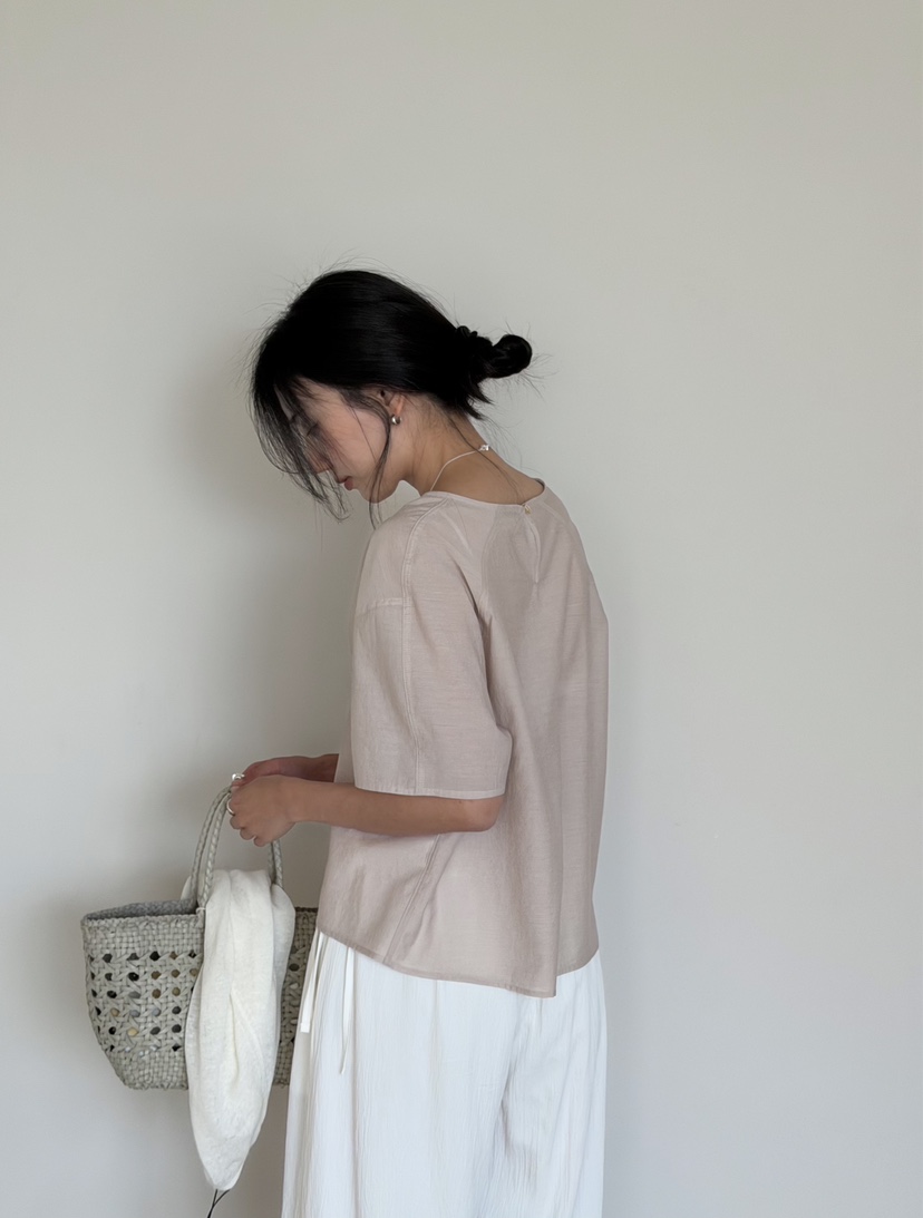 AMY GRACE-A韓國直郵實拍女裝新款26夏季人氣襯衫蕾絲衫AMY GRACE襯衫/蕾絲衫