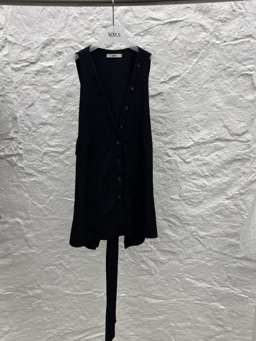 NOVUS韓國直郵女士新品26春夏熱賣26夏季職業推薦吊帶背心NOVUS吊帶/背心圖色2