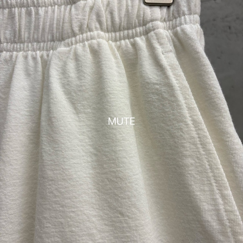 MUTE-P韓國直郵實拍女士新品26春夏熱賣休閑職業時尚短褲MUTE短褲
