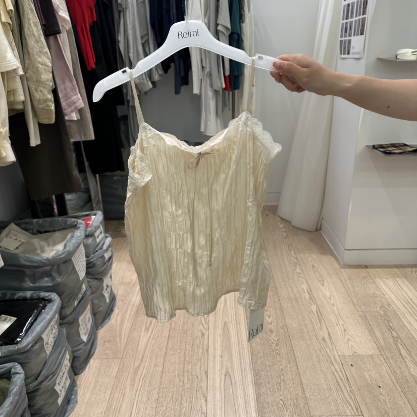 REIRAI韓國直郵實拍女士新品熱賣時尚吊帶背心蕾絲褶皺無袖Reirai吊帶/背心圖色2
