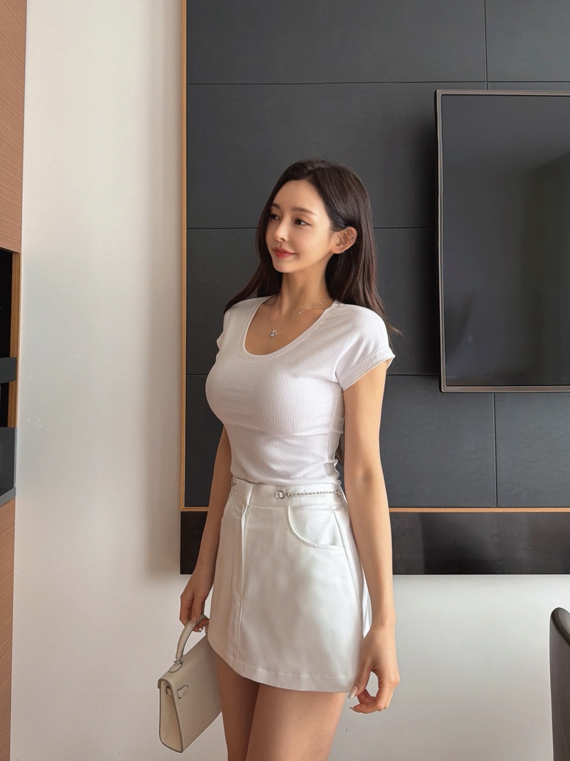 CLOTH韓國直郵實拍女士新品人氣26夏季時尚職業26春夏T恤U領CLOTHT恤