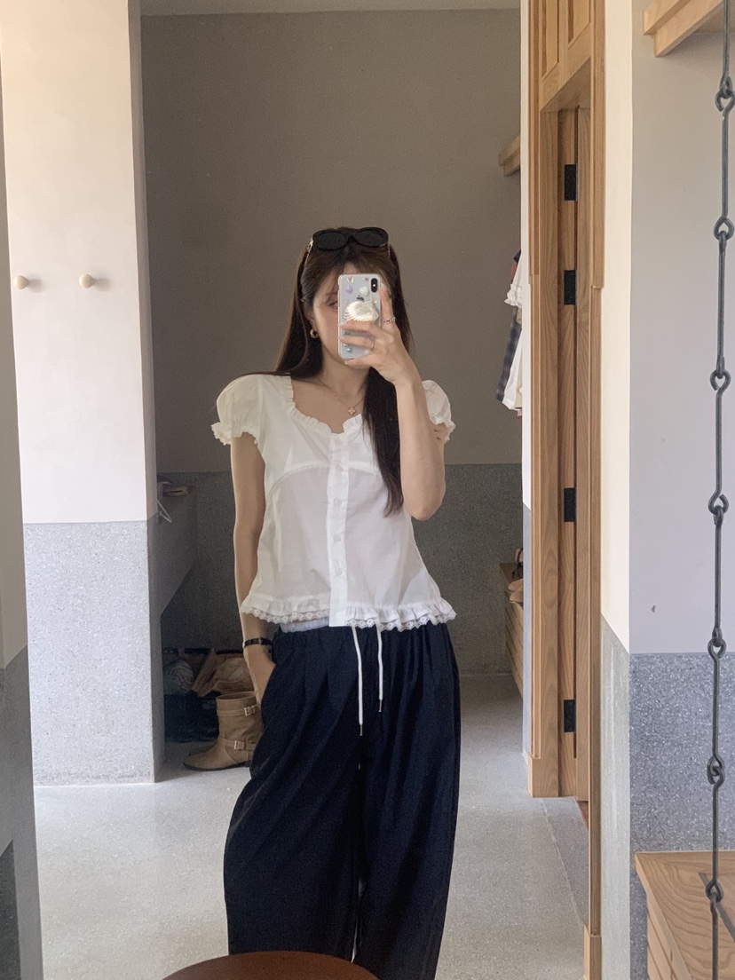 LA CREME韓國直郵女裝新款職業熱賣推薦人氣時尚襯衫蕾絲衫LA CREME襯衫/蕾絲衫