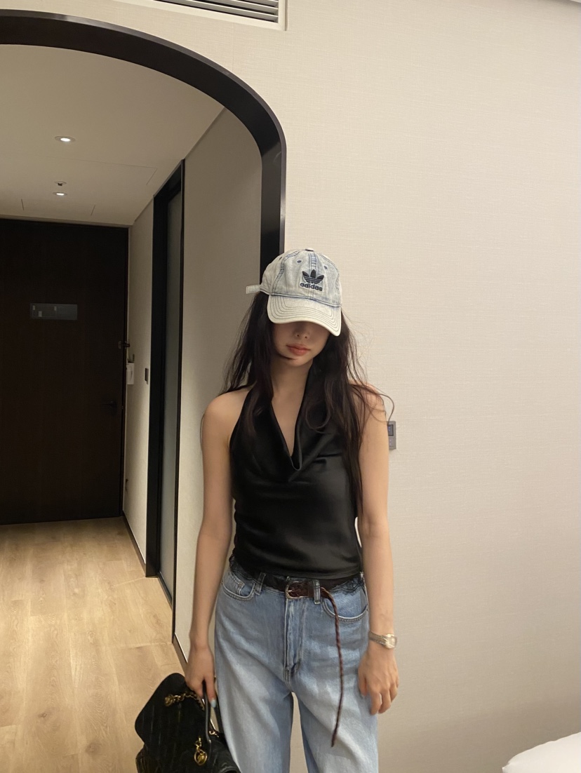 FOUREIGHT東大門實拍韓國女士新品職業吊帶背心露背無袖緞面FOUR EIGHT吊帶/背心