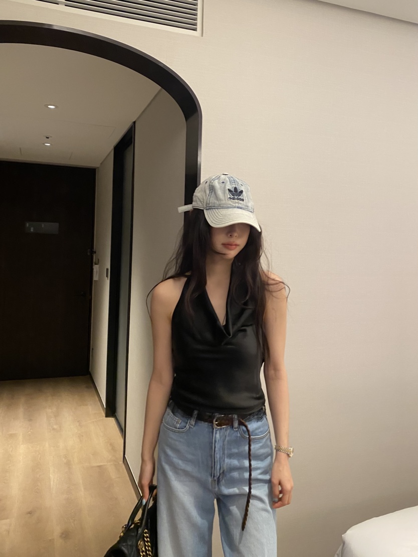 FOUREIGHT東大門實拍韓國女士新品職業吊帶背心露背無袖緞面FOUR EIGHT吊帶/背心