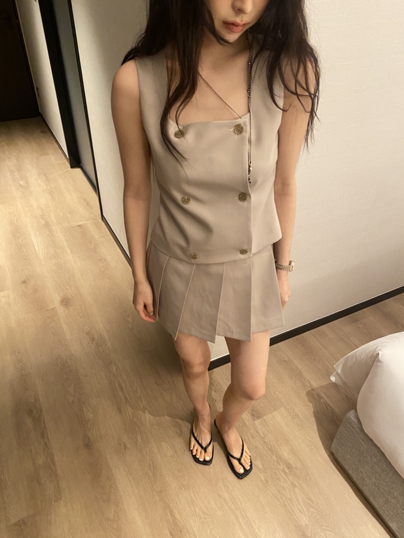 FOUREIGHT韓國東大門代購女裝新品熱賣推薦時尚職業吊帶背心FOUR EIGHT吊帶/背心