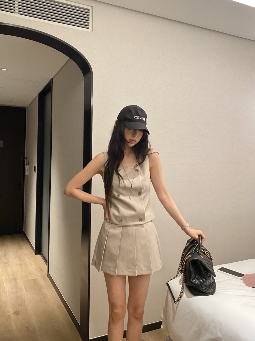 FOUREIGHT韓國東大門代購女裝新品熱賣推薦時尚職業吊帶背心FOUR EIGHT吊帶/背心