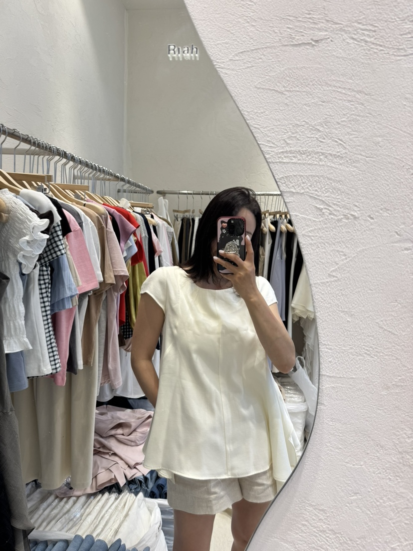 RIAH韓國代購女士新品休閑職業推薦熱賣人氣時尚襯衫蕾絲衫RIAH襯衫/蕾絲衫
