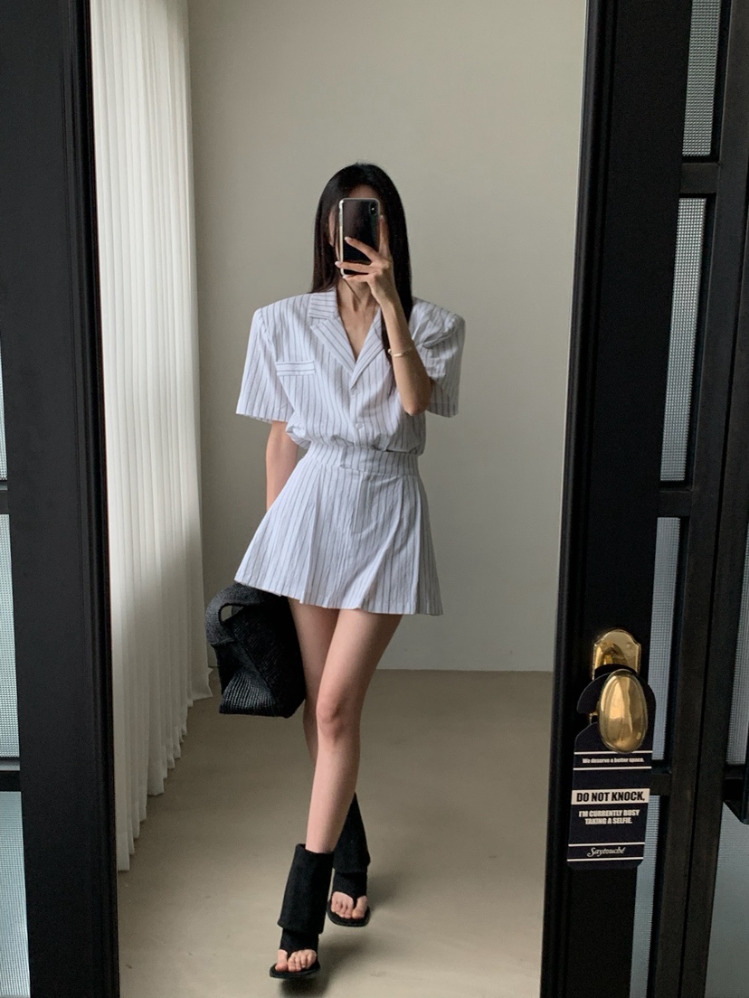 VERANDA韓國東大門直郵女士新款26春夏時尚熱賣休閑短裙條紋VERANDA短裙