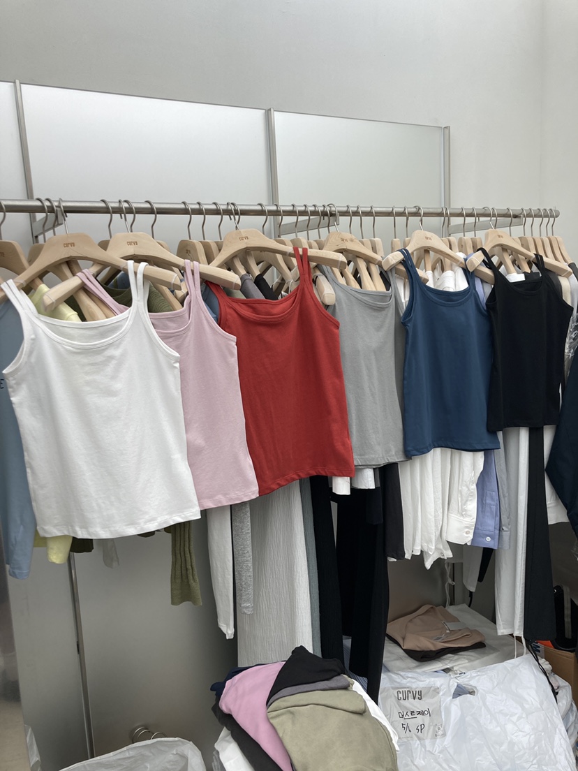 CURVY韓國直郵實拍女士新款26春夏職業熱賣人氣休閑吊帶背心CURVY吊帶/背心