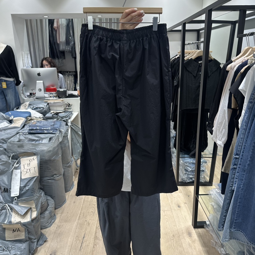 BRUNI/RICOTTA東大門實拍韓國女裝新品26夏季推薦休閑褲BRUNI/RICOTTA休閑褲