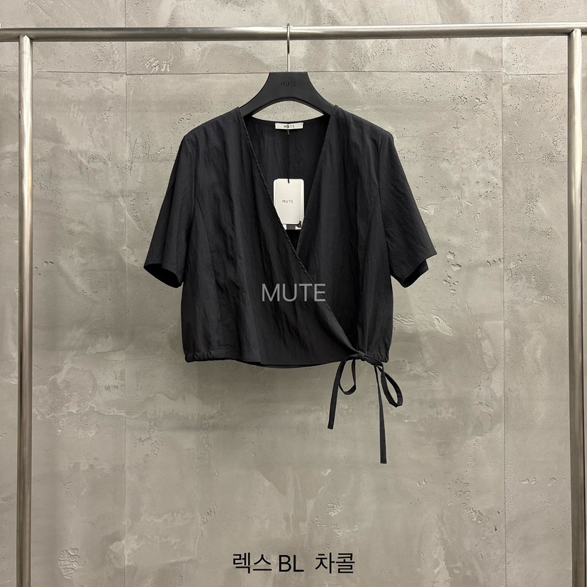 MUTE-P韓國東大門代購女裝新款時尚休閑26夏季襯衫蕾絲衫MUTE襯衫/蕾絲衫圖色2墨色