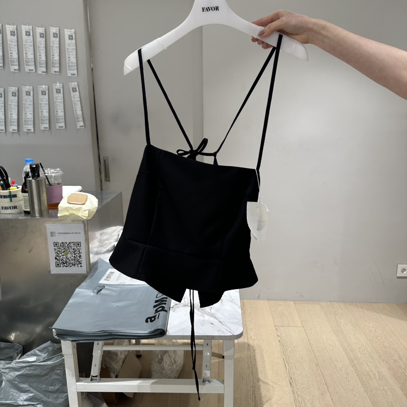 FAVOR-P韓國直郵女裝新款26春夏推薦人氣休閑26夏季吊帶背心FAVOR-P吊帶/背心圖色2