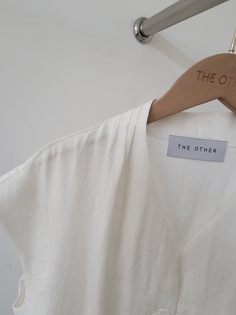 THE OTHER韓國代購女裝新品熱賣職業時尚推薦馬甲褶裥亞麻THE OTHER馬甲