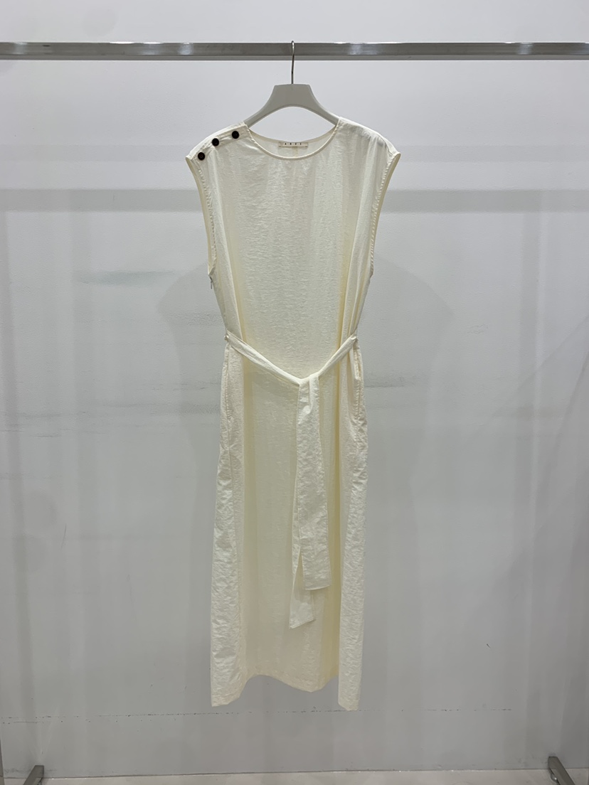 ARVE韓國代購女士新品26春夏時尚職業推薦熱賣連衣裙含腰帶ARVE連衣裙圖色1