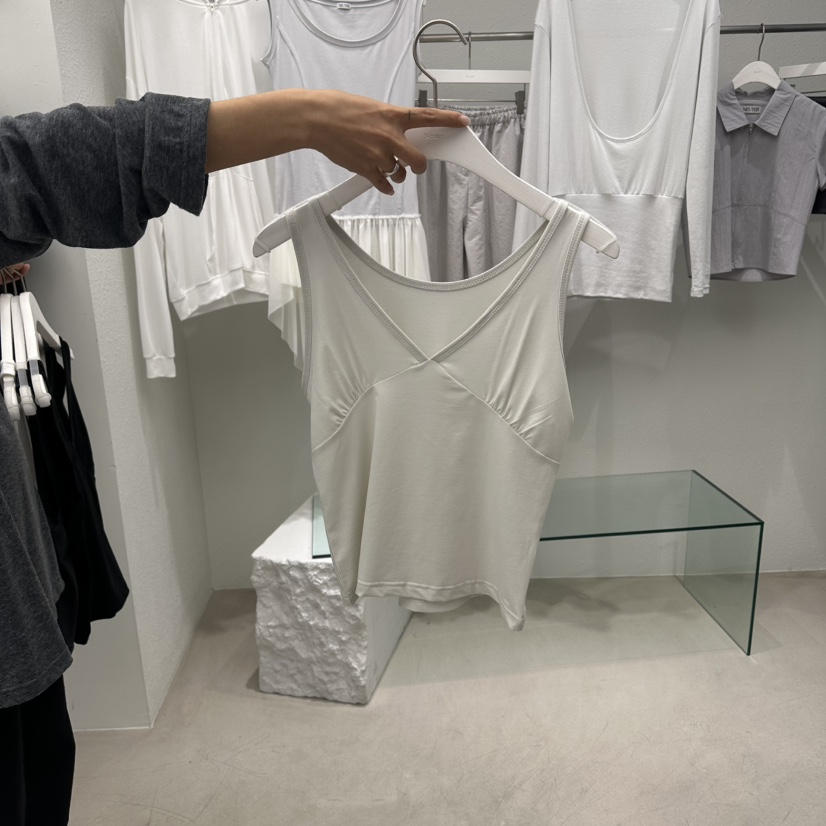 NEUTER韓國直郵實拍女裝新品職業熱賣休閑時尚吊帶背心無袖NEUTER吊帶/背心圖色2米色