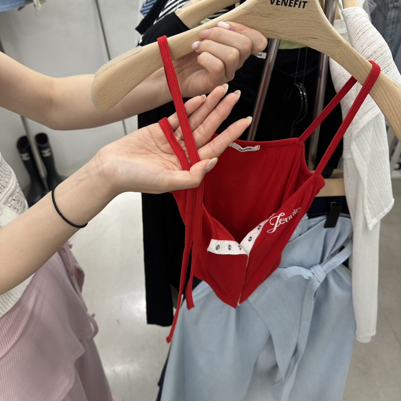 VENEFIT東大門實拍韓國女士新品人氣時尚26夏季熱賣吊帶背心VENEFIT/JENNIE吊帶/背心