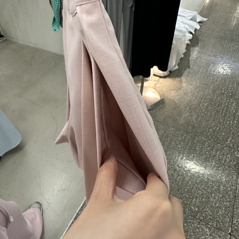 VENEFIT韓國直郵女士新品職業熱賣休閑時尚推薦26夏季短褲VENEFIT/JENNIE短褲