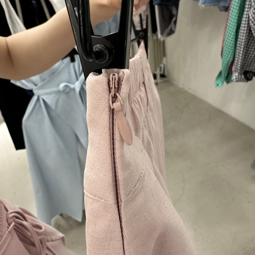 VENEFIT韓國直郵女士新品職業熱賣休閑時尚推薦26夏季短褲VENEFIT/JENNIE短褲