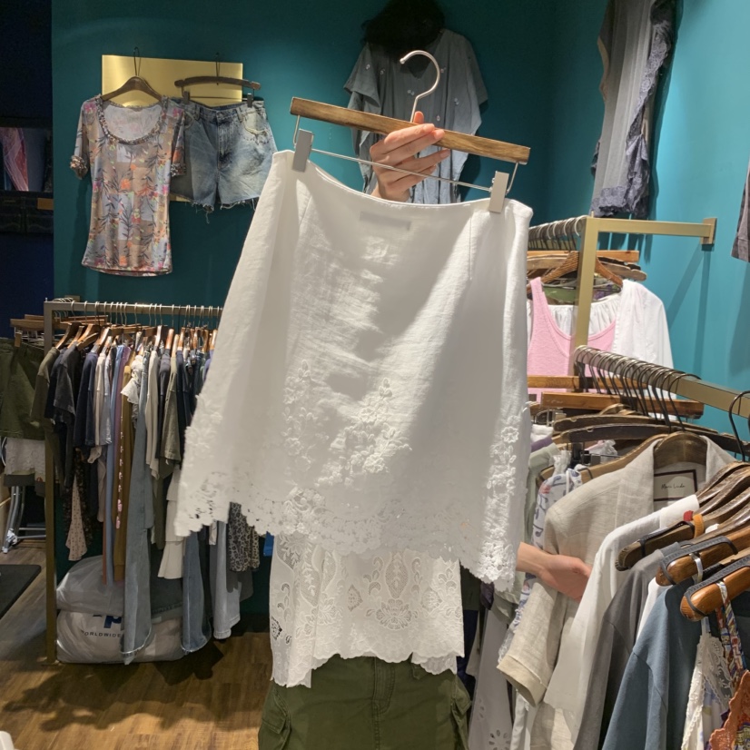 MERCI LINDA韓國東大門直郵女士新款26夏季人氣短裙刺繡MERCI LINDA短裙