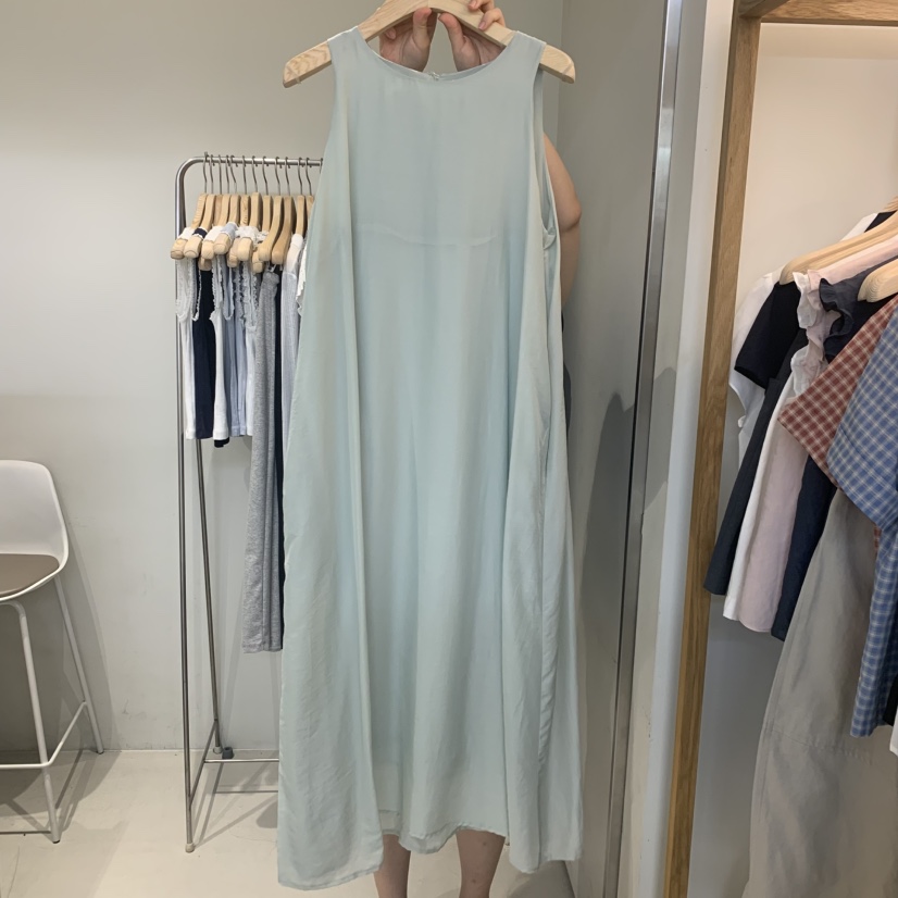 OUTRENE韓國東大門直郵女士新品熱賣26夏季26春夏人氣連衣裙OUTRENE連衣裙圖色2