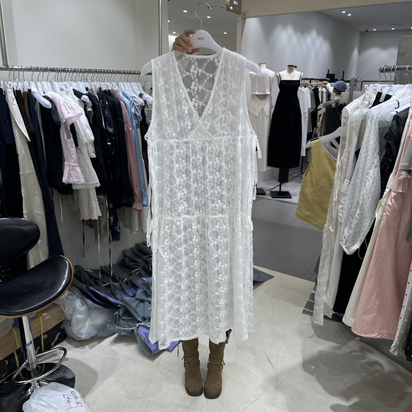 BENE韓國東大門代購女裝新款推薦26春夏人氣連衣裙刺繡雪紡BENE連衣裙圖色2白色