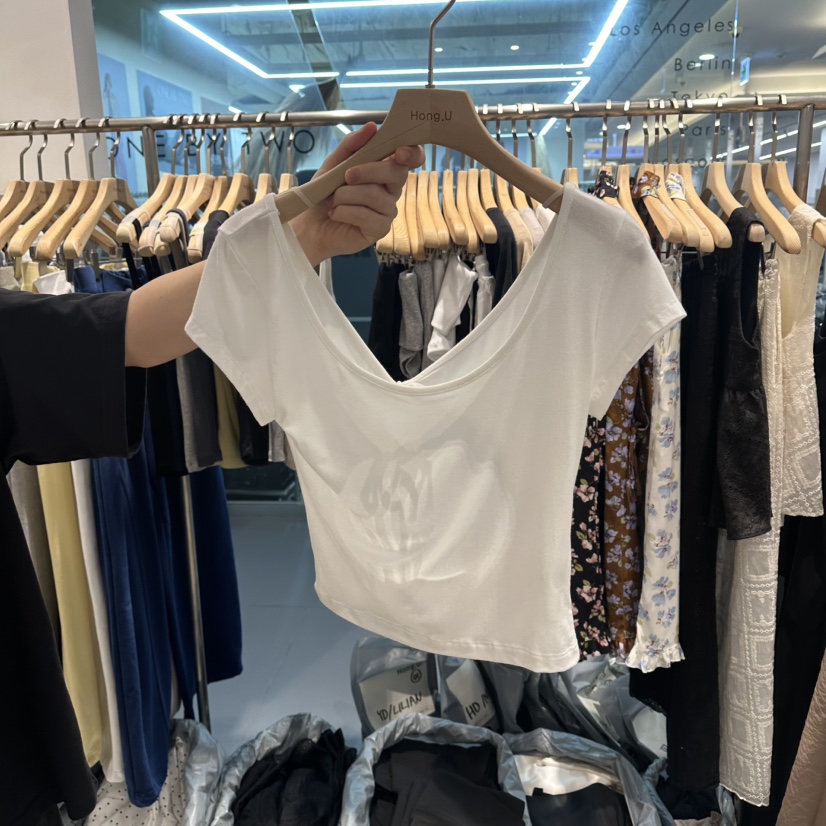 HONG.U韓國東大門直郵女士新品人氣時尚熱賣推薦職業T恤HONG.UT恤圖色1